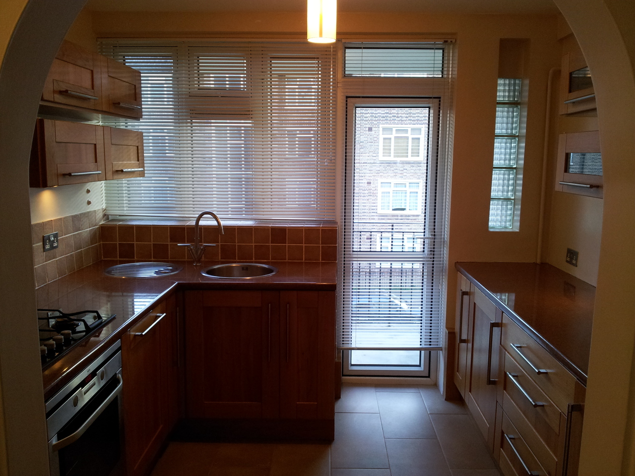 2 Bedroom Flat with Study to Rent, Herne Hill, SE24 The Online