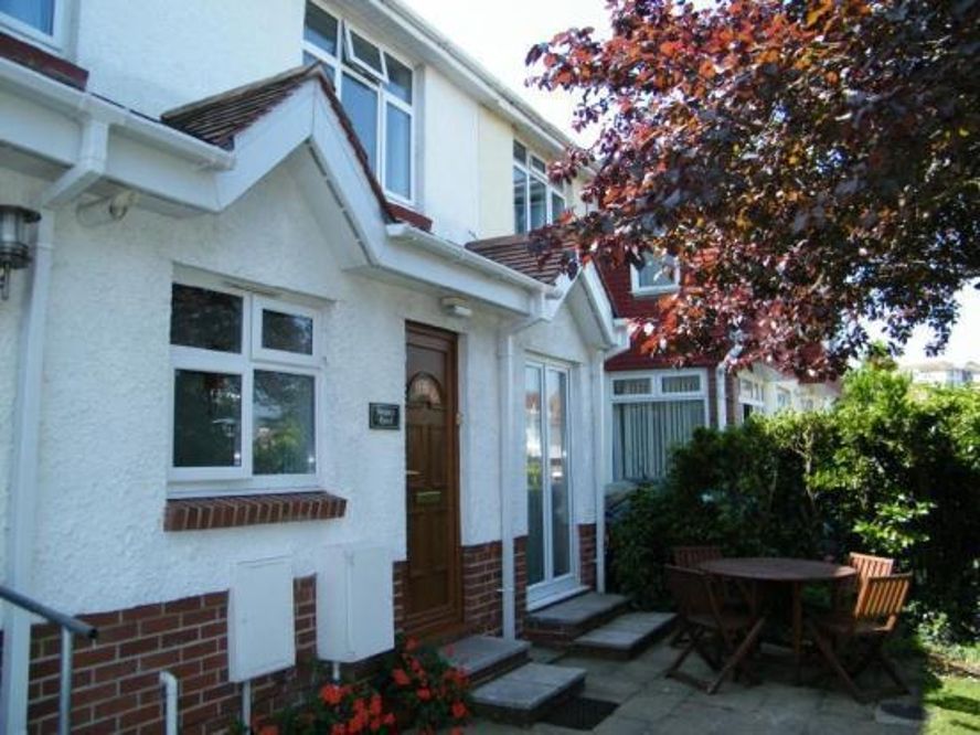 2 Bedroom House for Rent in the Roundham Area of Paignton The Online