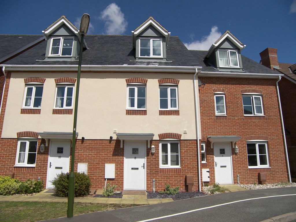 Chichester Townhouse To Let in Chichester The Online Letting Agents Ltd