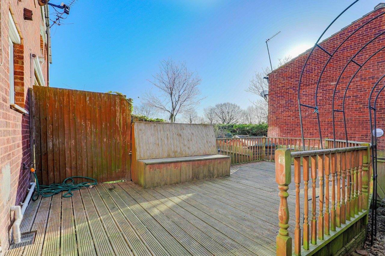 Three Bedroom Modern Span House in Blackheath Cator Estate