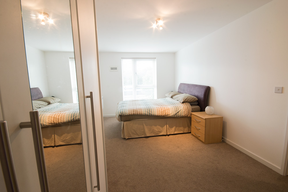 Modern 2 Bedroom Apartment to Rent in Woking The Online Letting Agents Ltd