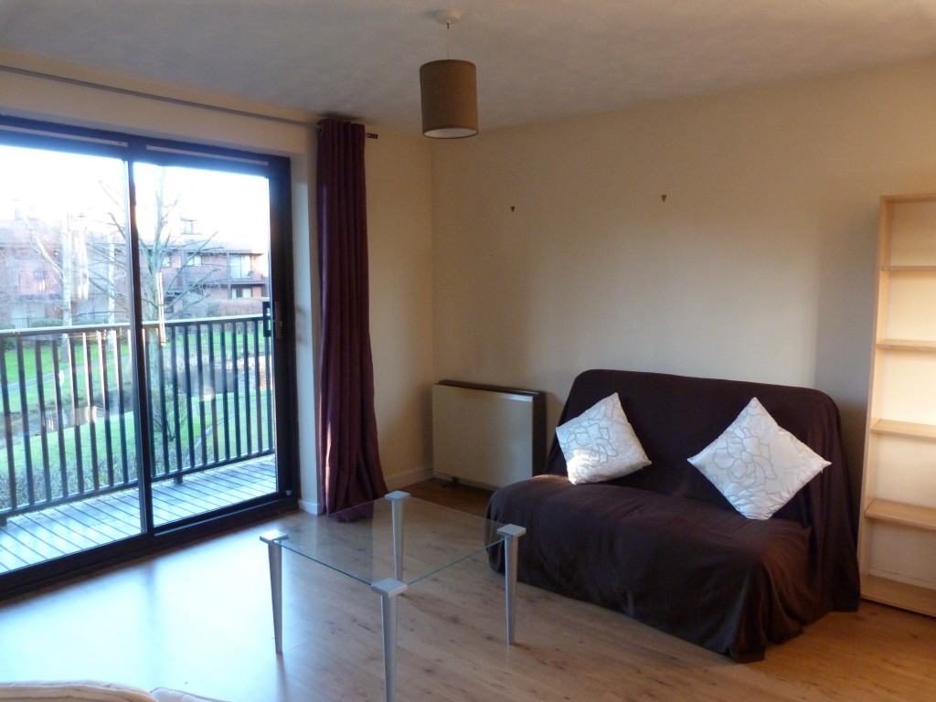 One Bedroom Flat to Rent in Castle Gardens, Close to QMC, Uni of