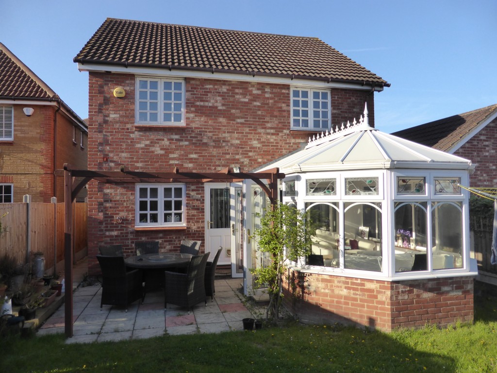 Well Presented Four Bedroom Detached 'Wick Meadows' Home To Let in Wickford The Online Letting
