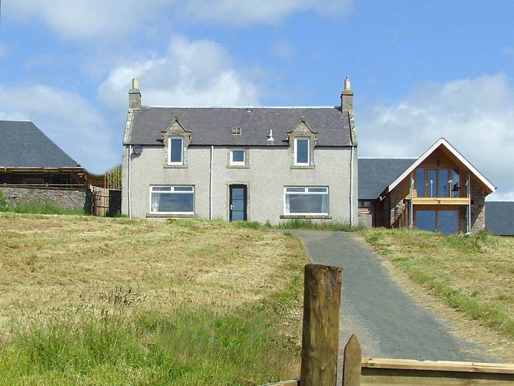 Traditional 4 Bed Family Home in Huntshaw, Earlston. Set in 1 Acre