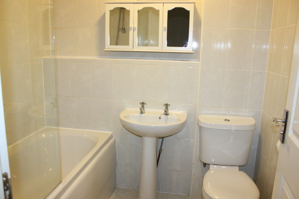 2 Bed SemiDetached House in Cambridge Available for Rent with a Lovely