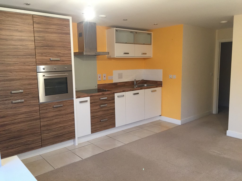 2 Bedroom Apartment to Rent in Farnborough The Online Letting Agents Ltd