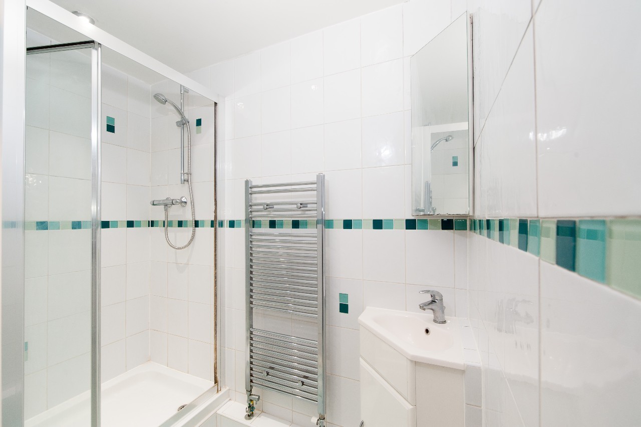 Rent A Room In Elm Park Rent A Room In Elm Park