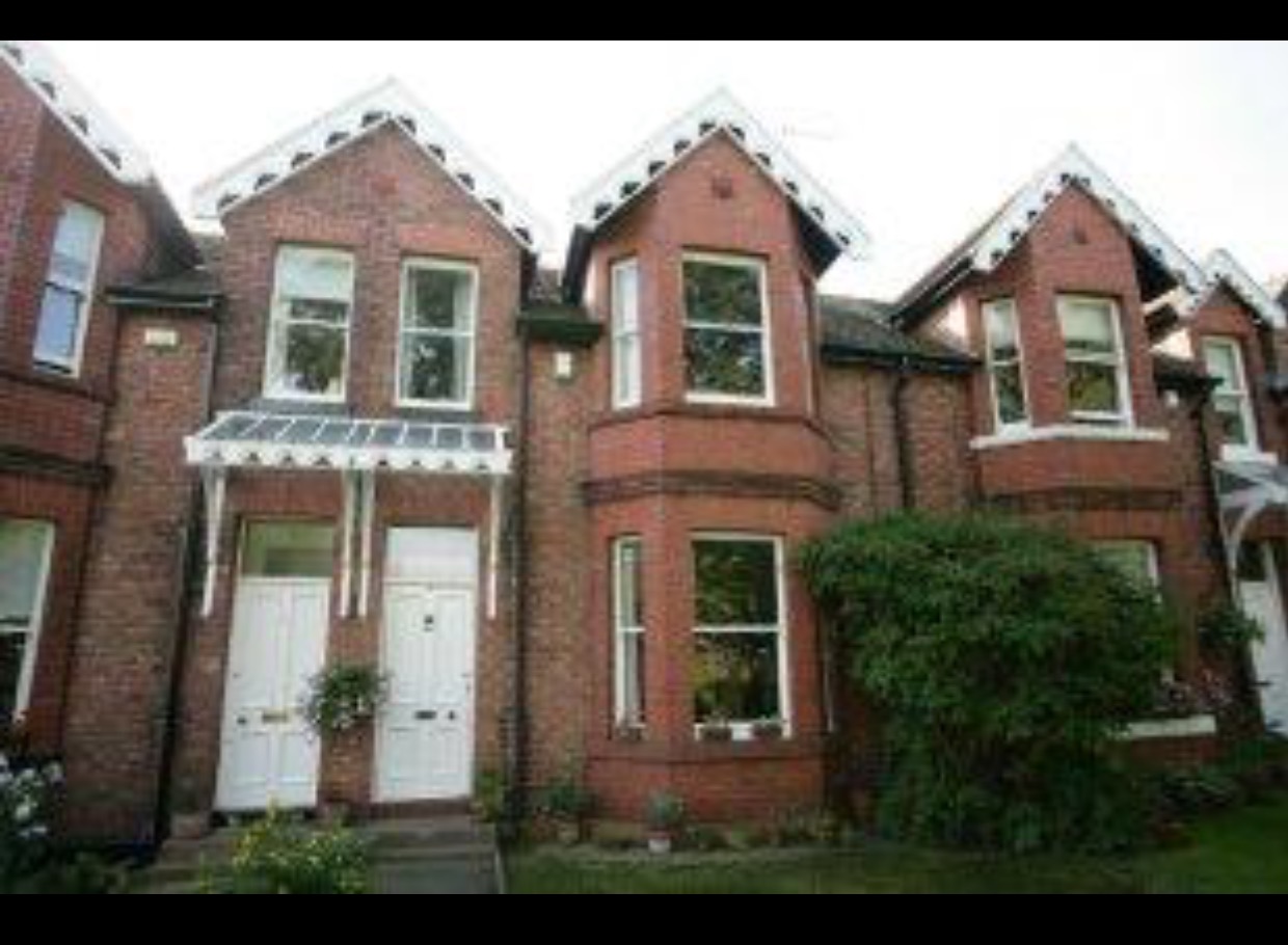 Luxury Period 4 Bed Terrace House to Let in Ashbrooke The Online
