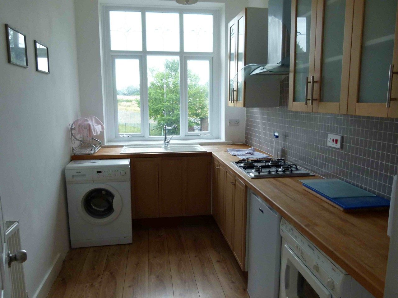 1/2 Bed Large Flat to Let in Swinton, Manchester The Online Letting