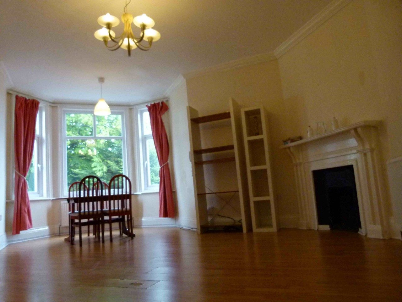 1/2 Bed Large Flat to Let in Swinton, Manchester The Online Letting