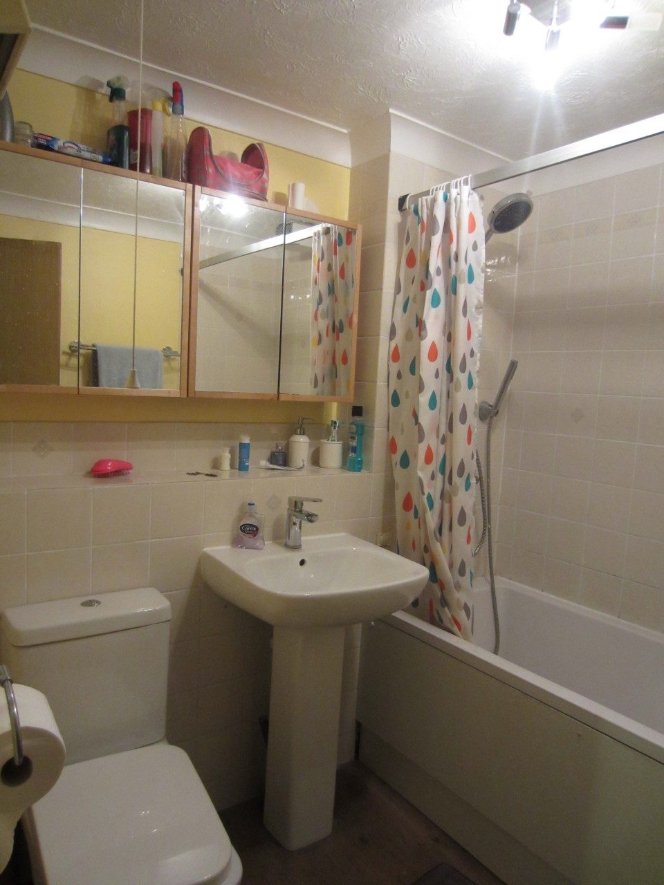 Newly Refurbished 2 Bed Flat To Let, 5 mins from Leytonstone Station