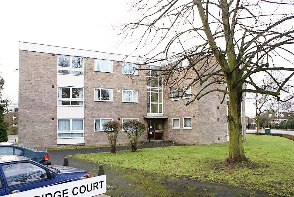 Bright and Spacious 2 Bedroom Flat to Let in Sydenham Hill SE26 The