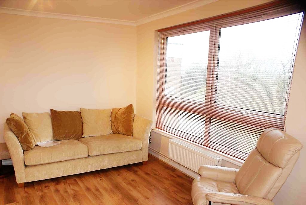 Bright and Spacious 2 Bedroom Flat to Let in Sydenham Hill SE26 The