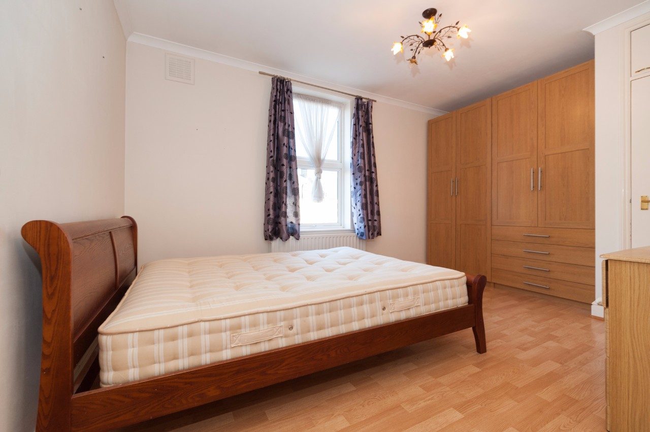 A Spacious Two Bed Semi Detached House with Parking to Rent in Hanwell