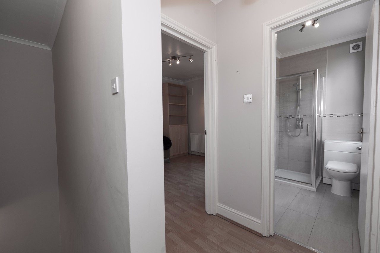 A Spacious Two Bed Semi Detached House with Parking to Rent in Hanwell