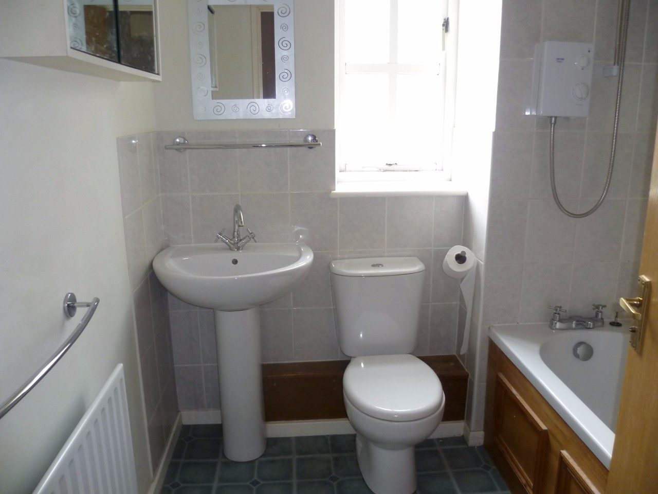 2 Bedroom Semi Detached House with Garage to Rent in Whitwick The Online Letting Agents Ltd