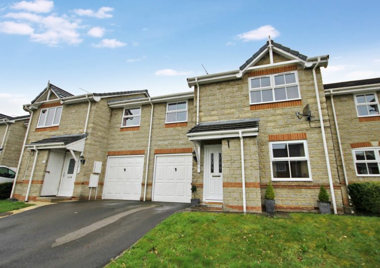 3 Bedroom SemiDetached House for Rent in Shaw, Swindon The Online Letting Agents Ltd