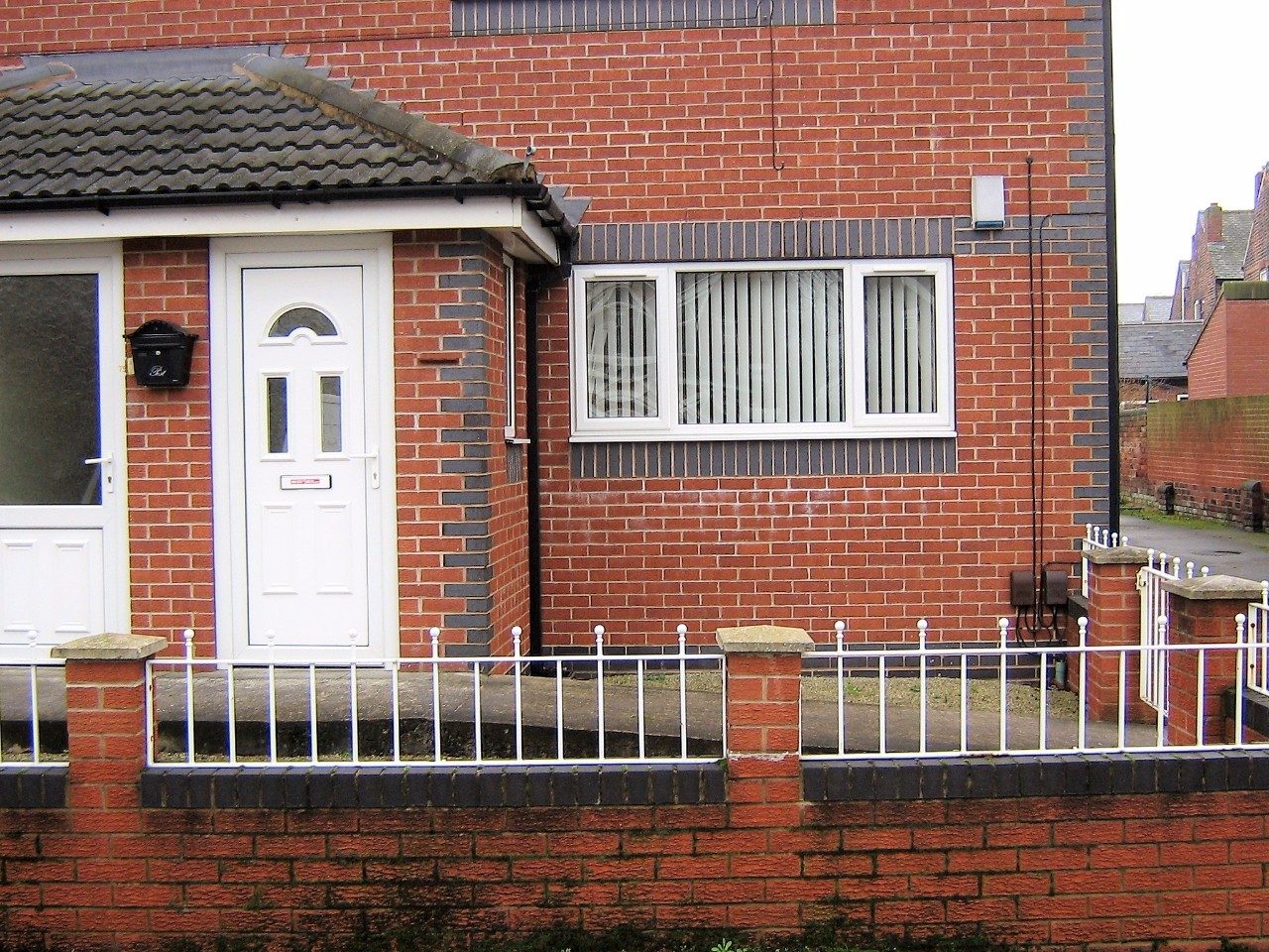 Fully Furnished Two Bed Flat, Clifton Rotherham, Right Next To Clifton