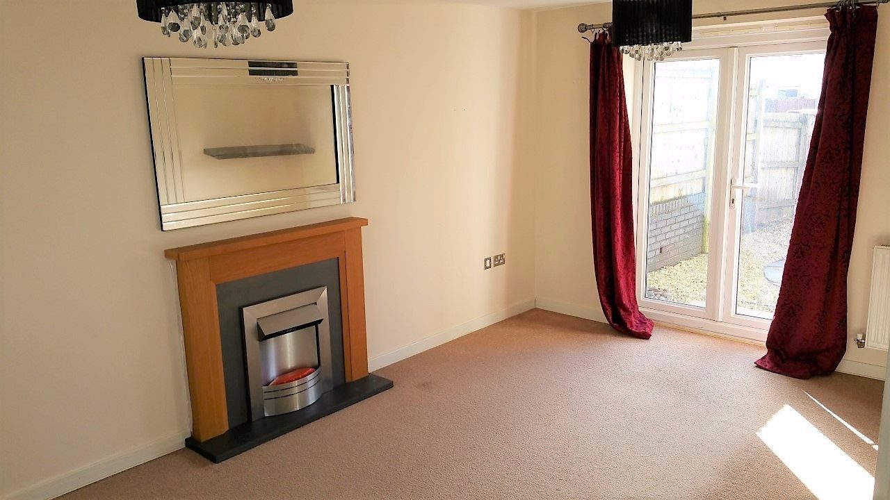Beautiful 3 Bedroom House for Rent in Copper Quarter, Swansea The