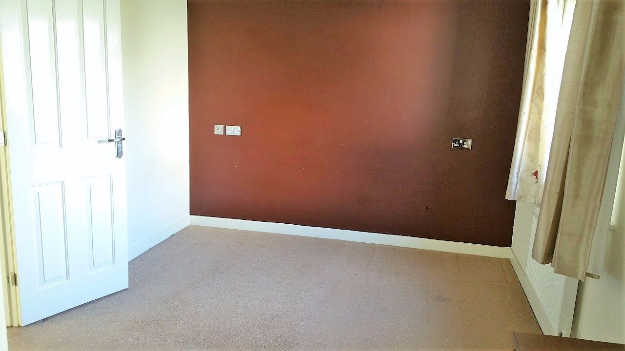 Beautiful 3 Bedroom House for Rent in Copper Quarter, Swansea The