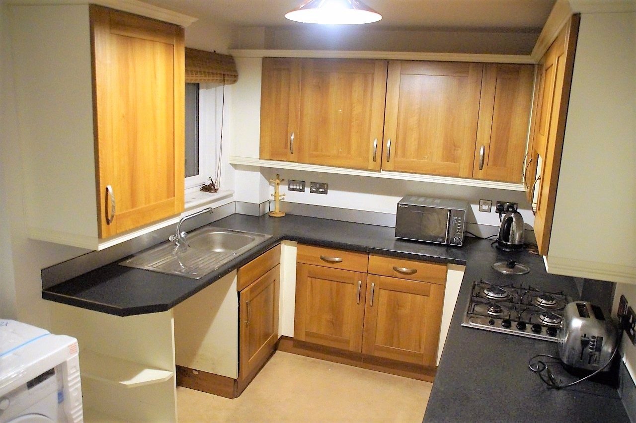 Beautiful 3 Bedroom House for Rent in Copper Quarter, Swansea The