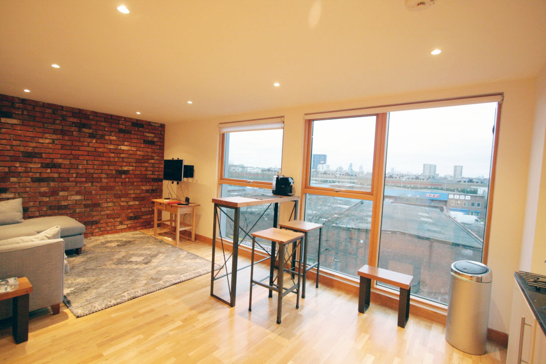 Large Fully Furnished 2 Bed 2 Bath Flat in Hackney Wick/Bow The