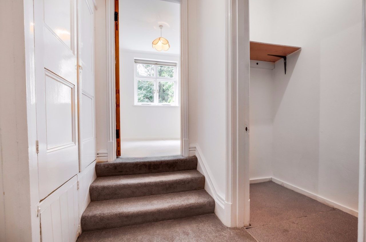 4 Bed Flat in Crystal Palace The Online Letting Agents Ltd