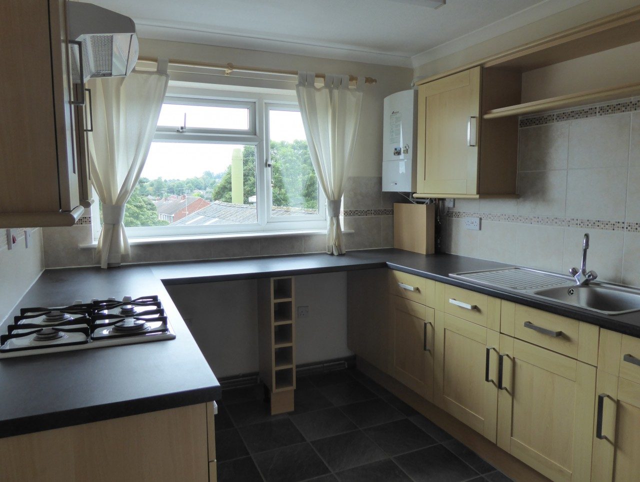 2 Bedroom Flat to Rent in Wordsley, Stourbridge The Online Letting