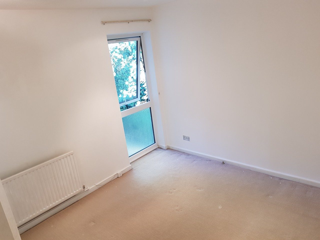 Fantastic 1 Bedroom Flat To Let in Crystal Palace! The Online Letting