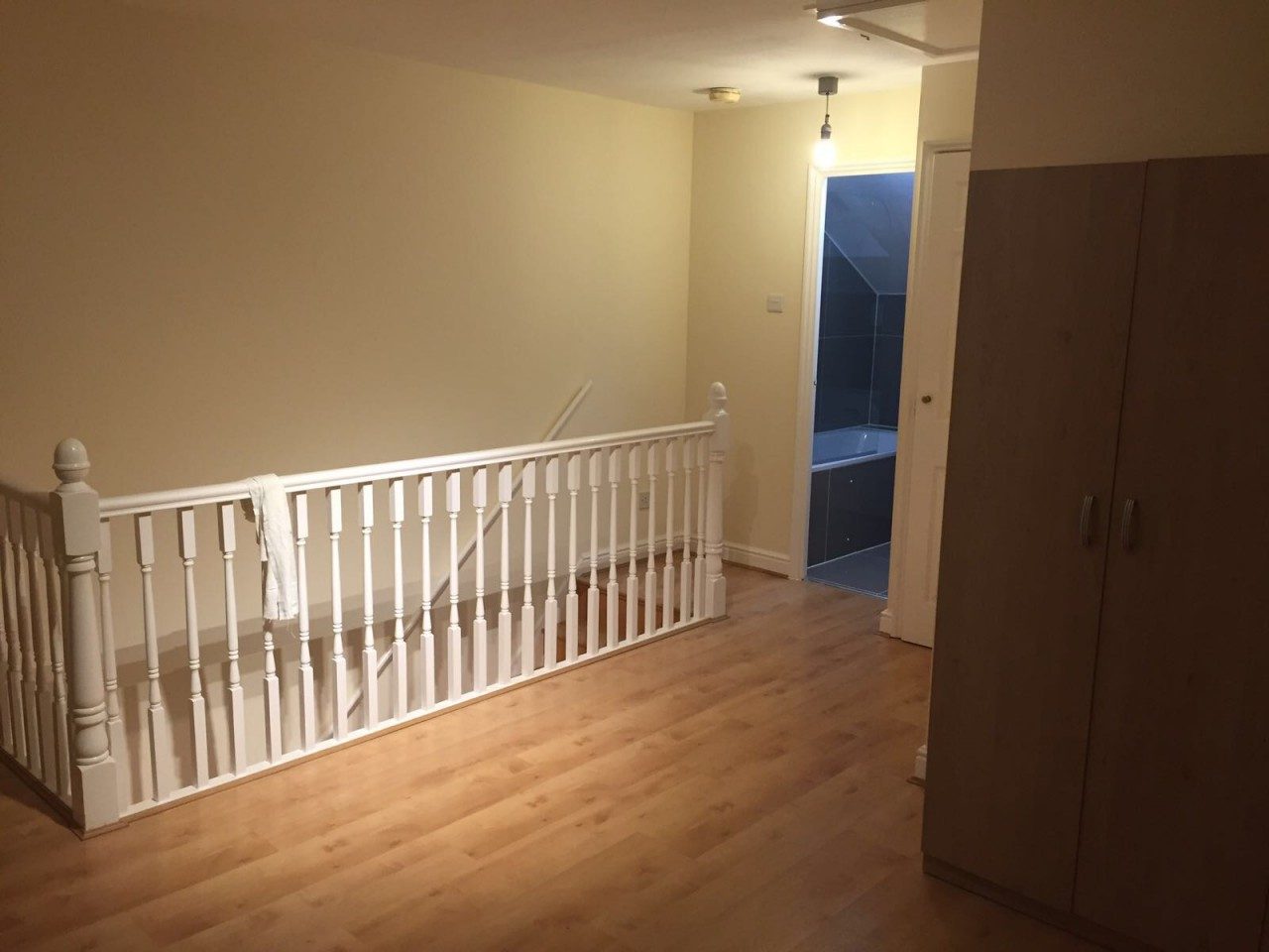 One Bedroom House to Let in Leigh Hunt Drive, Southgate N14 The