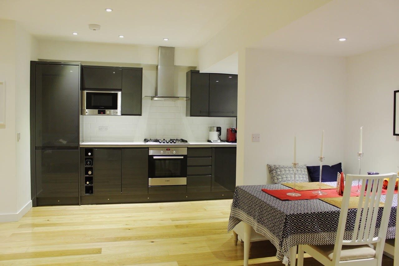 Modern Three Bedroom Flat with Private Garden for Rent in Mitcham The