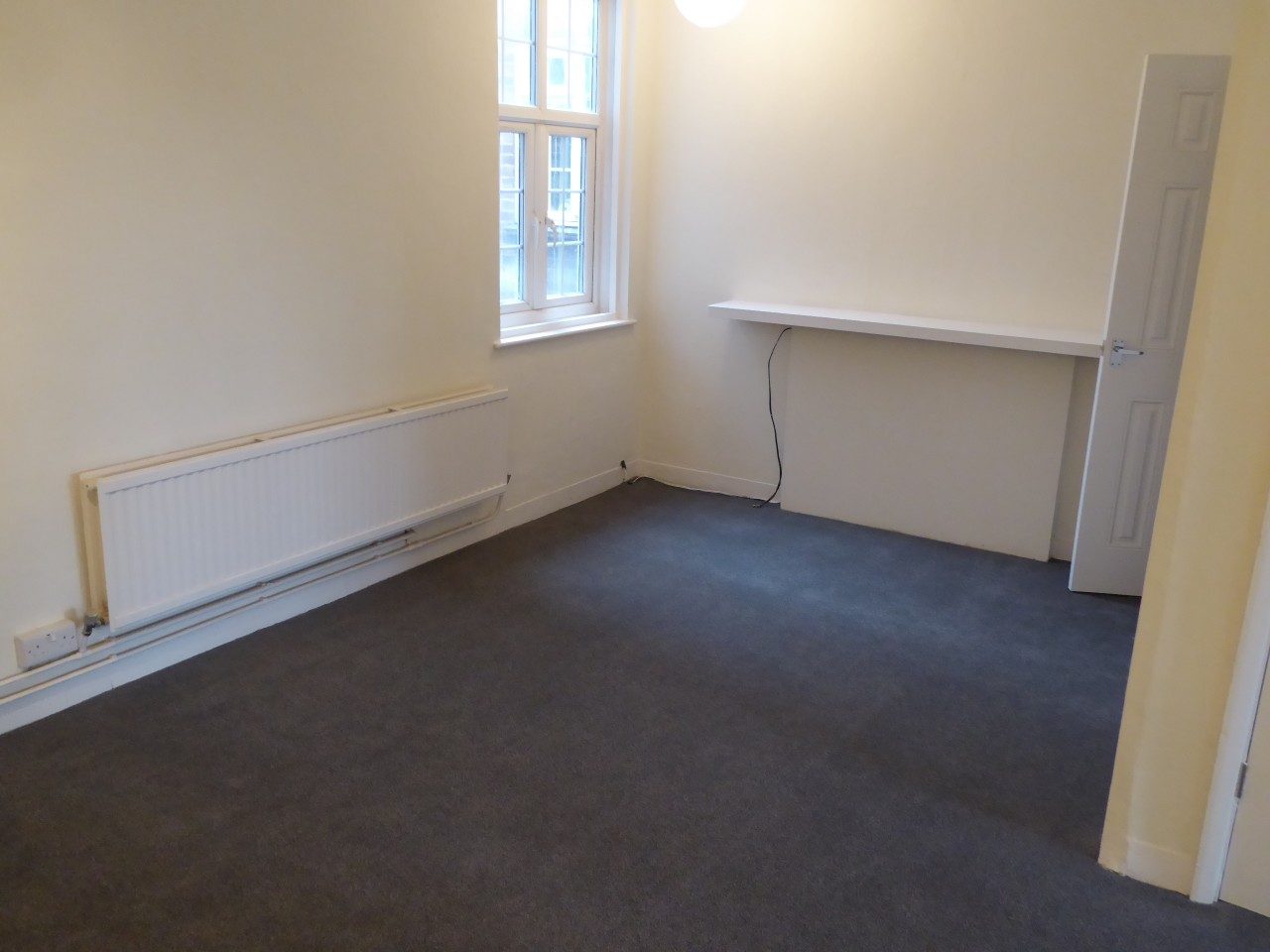Lovely Two Bedroom Second Floor Flat to Rent in Blackheath The Online