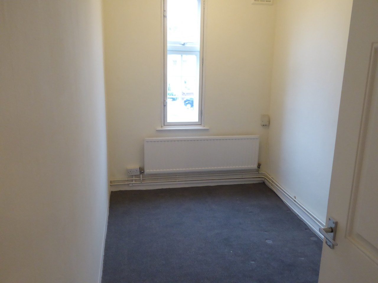 Lovely Two Bedroom Second Floor Flat to Rent in Blackheath The Online