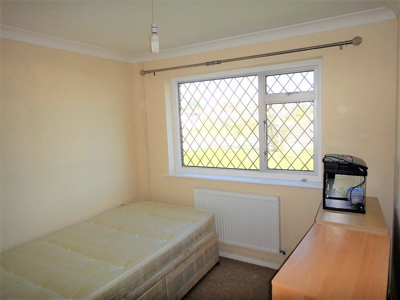 2 Bed Bungalow To Let in Dymchurch, Kent The Online Letting Agents Ltd