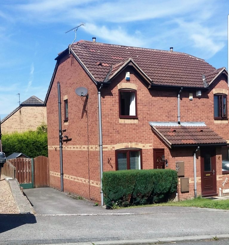 Beautiful 2 bedroom property to let in Dalton Parva. Close to the countryside and all amenities