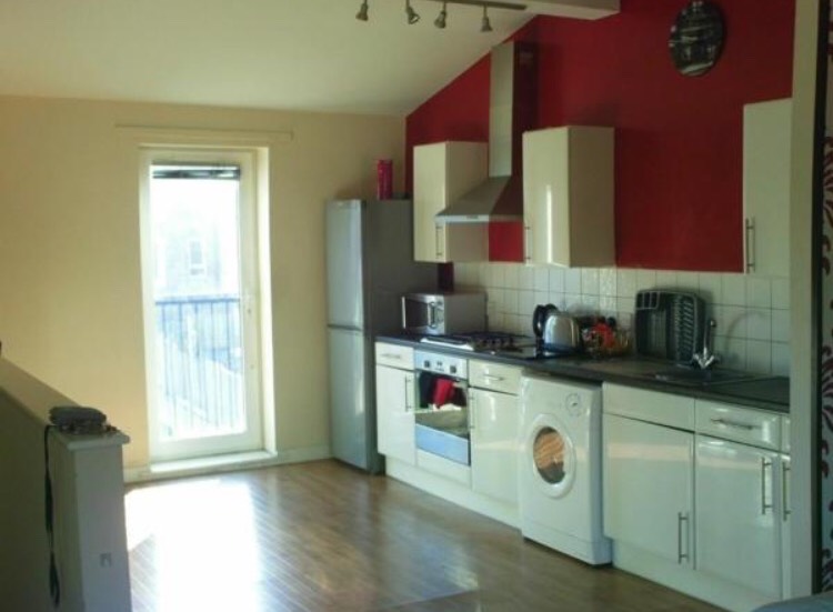 Room To Rent In Birkenhead Room To Rent In Birkenhead