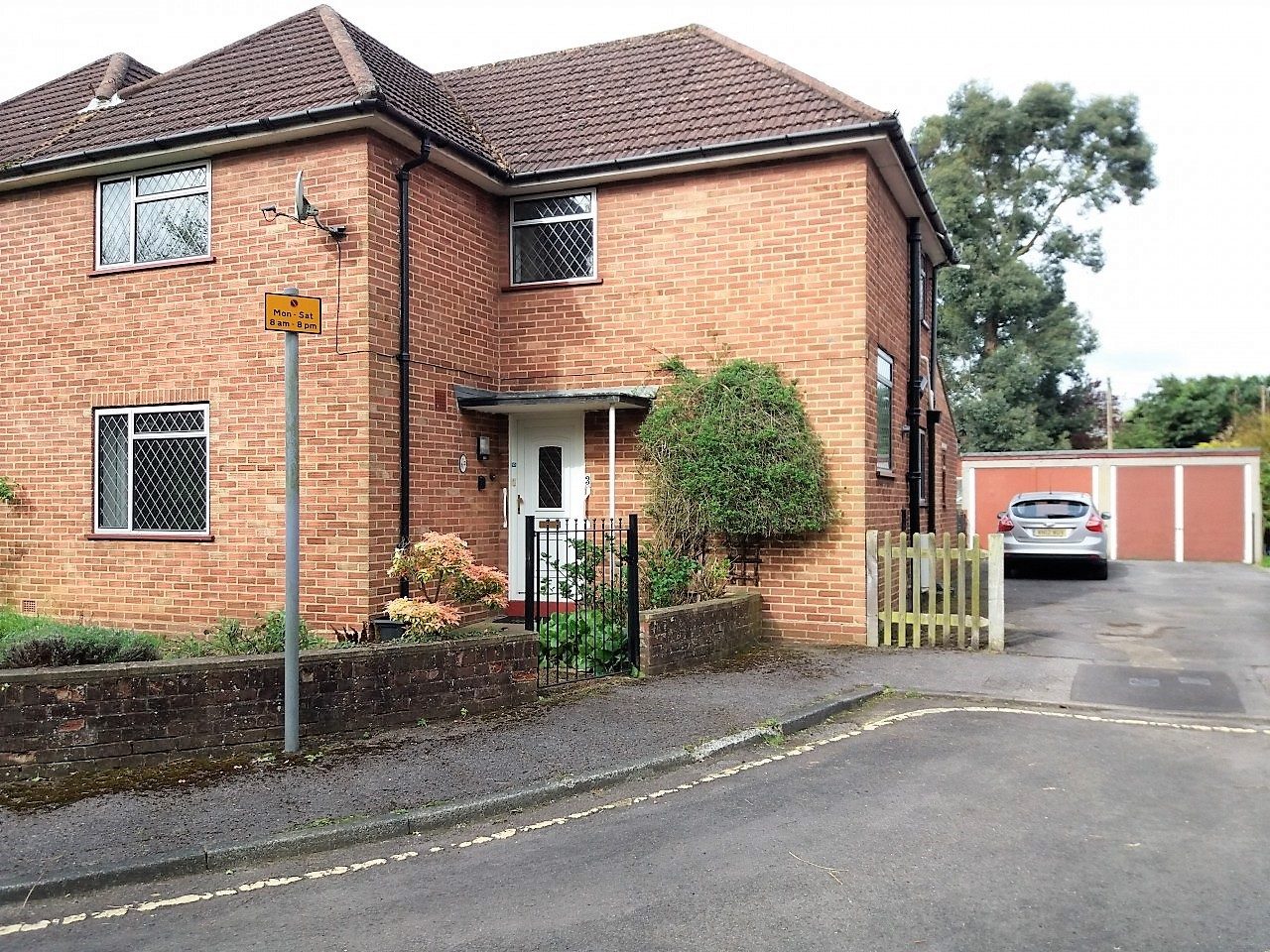 3 bed semi to let in Eastleigh quiet location, yet close to town and