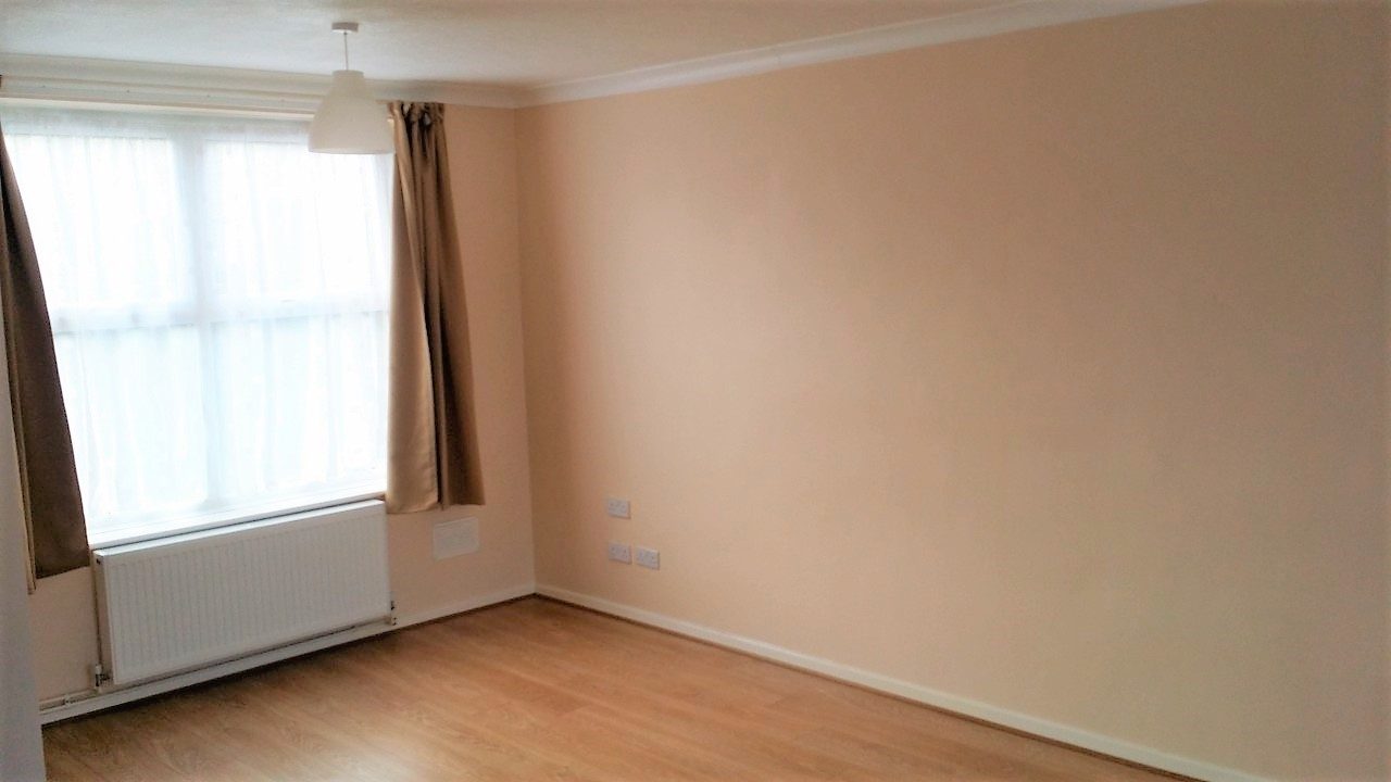 3 Bedroom Town House to Rent in Ramsbottom, Bury The Online Letting