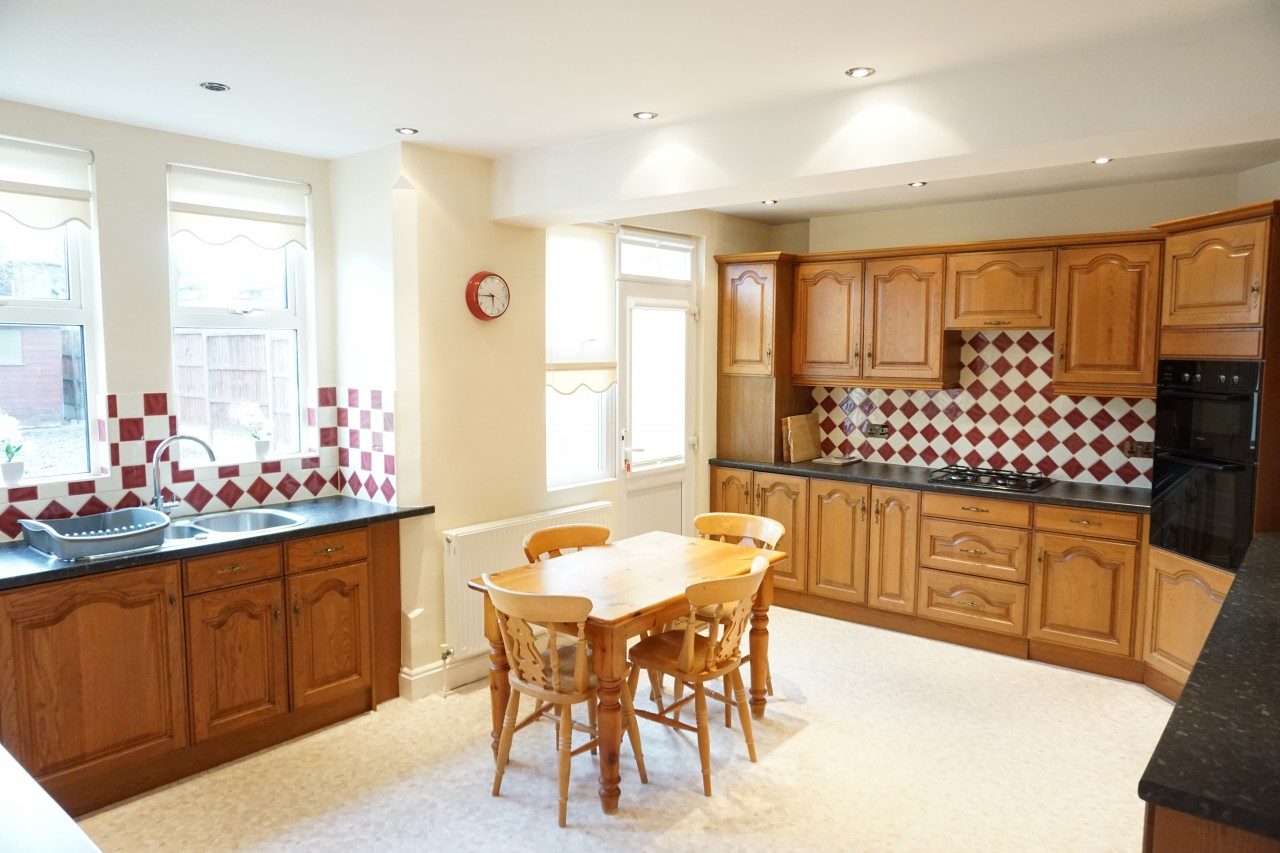 Double Rooms to Rent in Leyton, E10 The Online Letting Agents Ltd