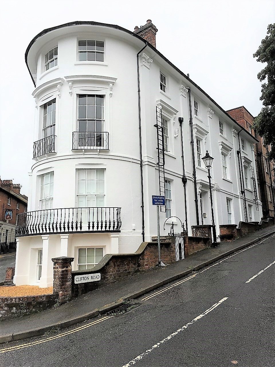 2 Bed Flat to Let in Clifton Lodge, Winchester The Online Letting