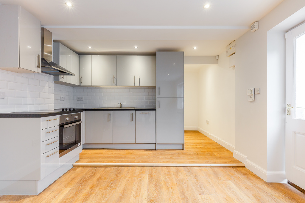 HighSpec studio mews property to rent in Twickenham The Online