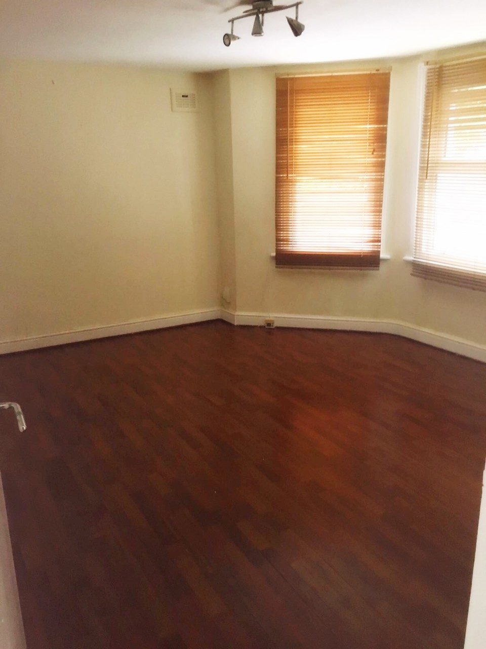 1 bedroom ground floor flat to let in Crystal Palace The Online