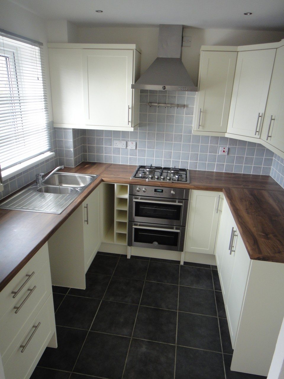 2 bed modern house to let in Woolwell, Plymouth The Online Letting