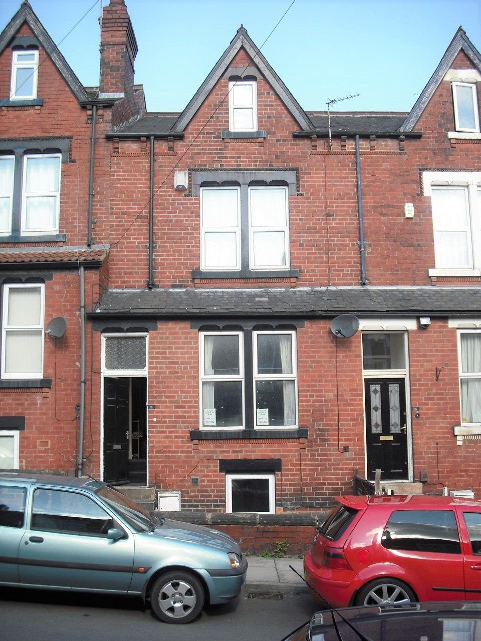 Very spacious all inclusive student house to let in Leeds close to