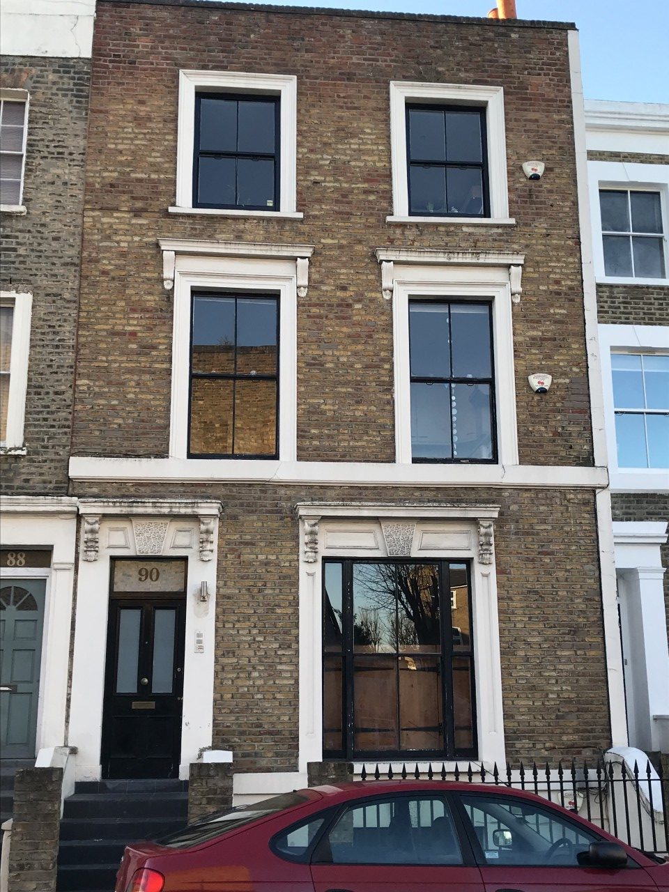 Bright One Bed Apartment available to let in Stoke Newington The