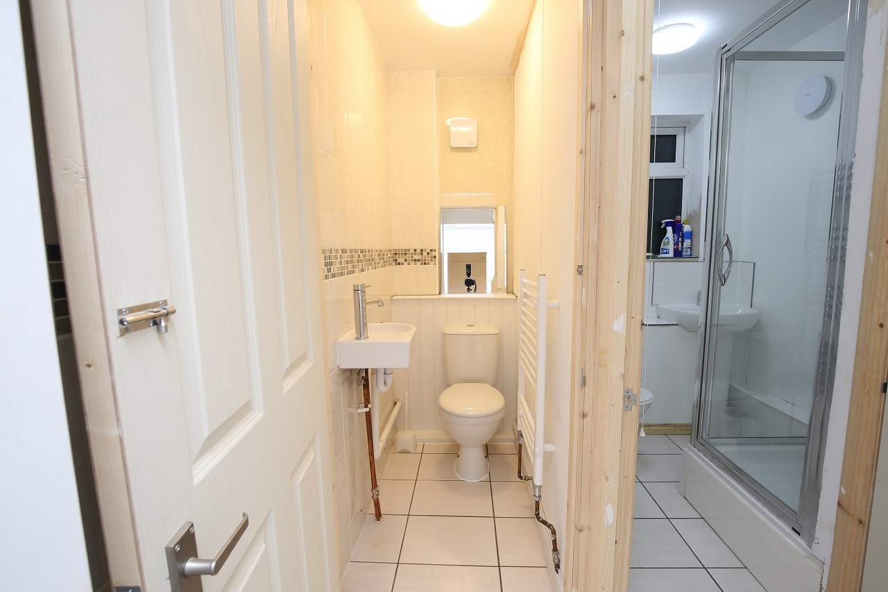 Bathroom Upstairs - The Online Letting Agents Ltd