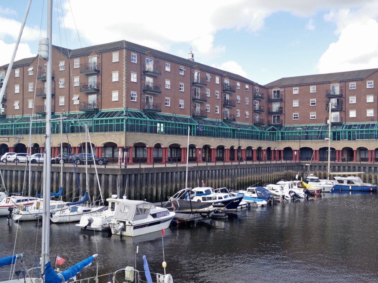 Luxury Office Suite TO LET or FOR SALE in St Peter's Wharf, Newcastle