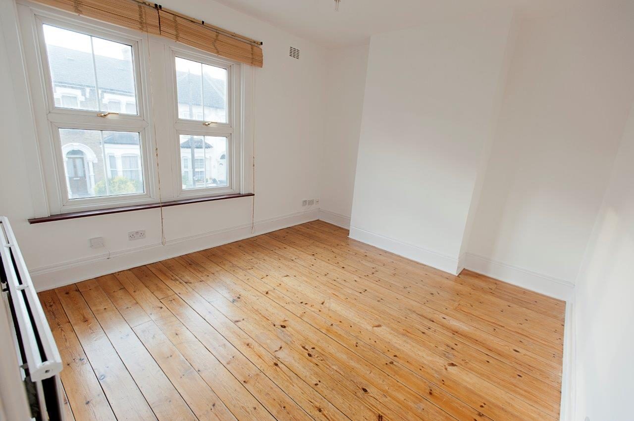 Two Double Bedroom Victorian Flat for Rent in Brockley, SE4 The