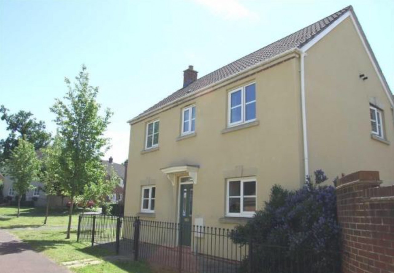 3 bed detached family home to let in Melksham, Wiltshire The Online