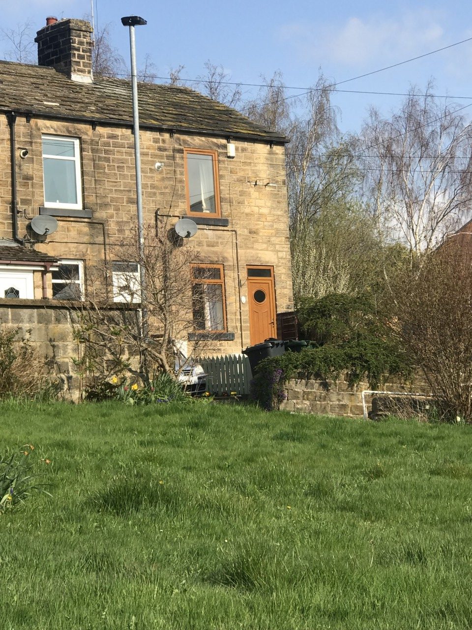 Two Bedroom Cottage with Secluded Garden and Views in Sought After